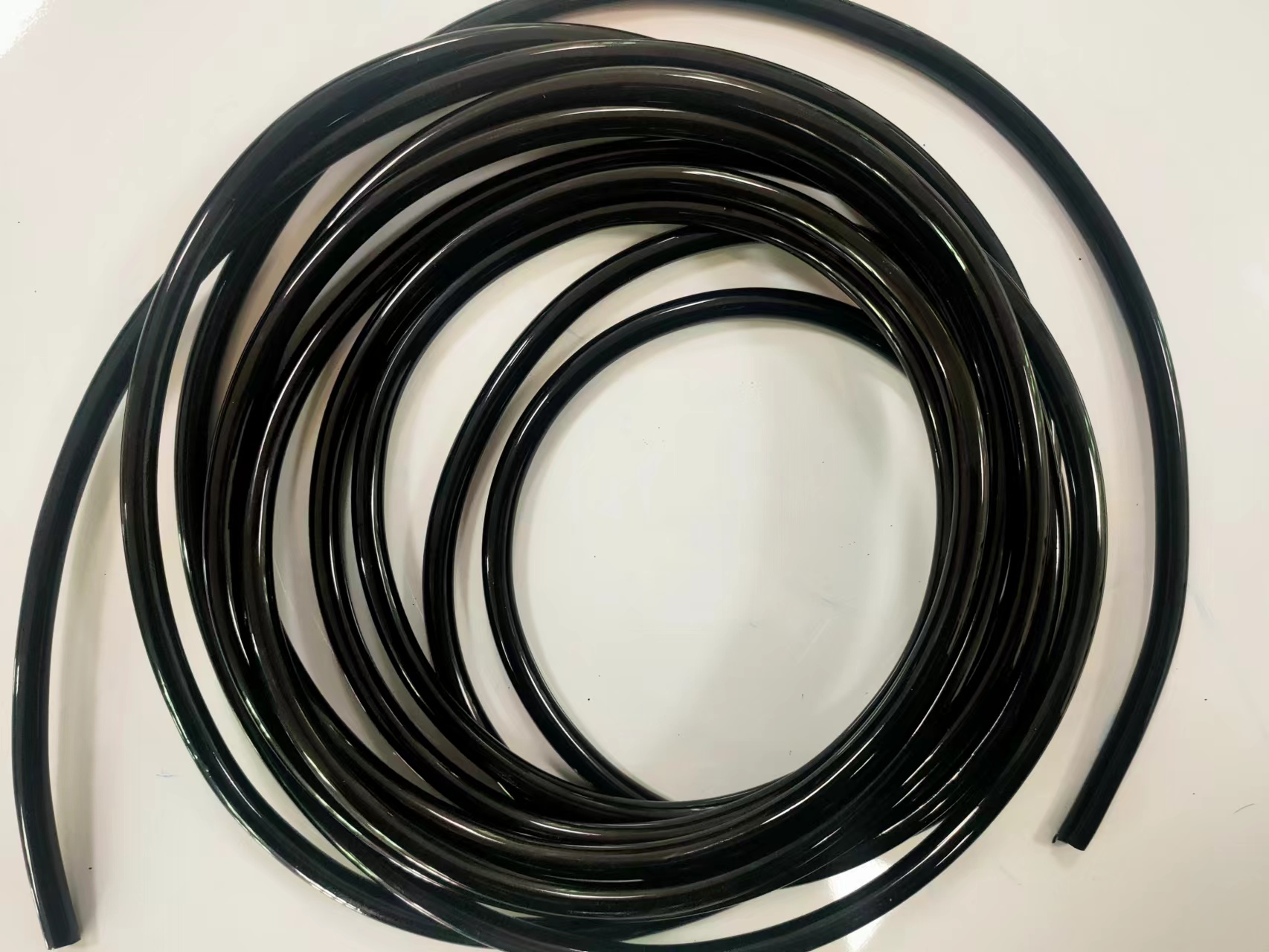 斯普韌PUR90A黑 TPU電纜，擠出材料，高光TPU阻燃，防火