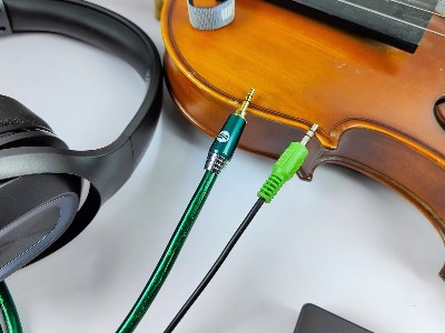 音箱訊號線分成強訊號線、弱訊號線與規范訊號線